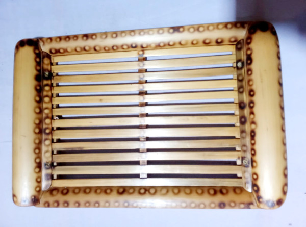 বাঁশের টি ট্রে